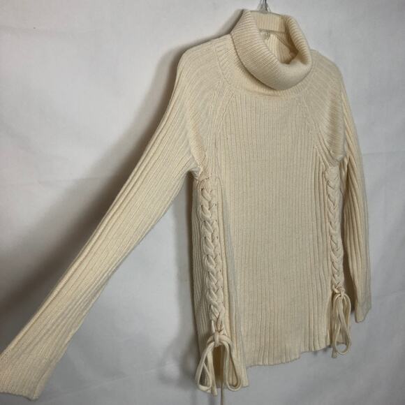 Just Fab Turtleneck Lace Up Cream Pullover Sweater Size S - Picture 5 of 12
